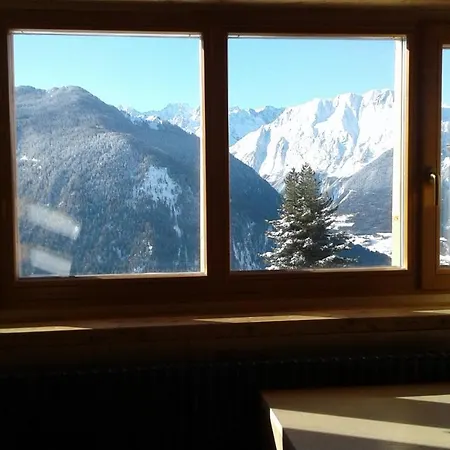 Hotelski Hotel *