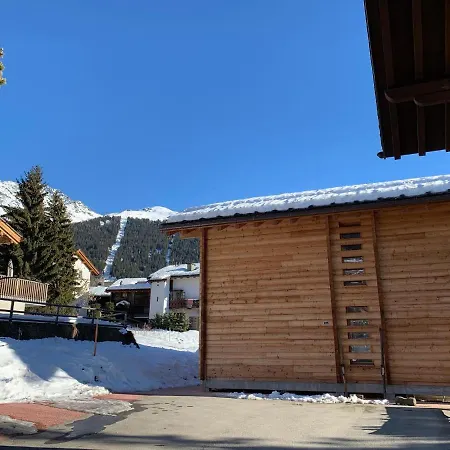 Hotelski فندق
