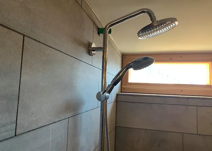 Hotelski * 韦尔比耶